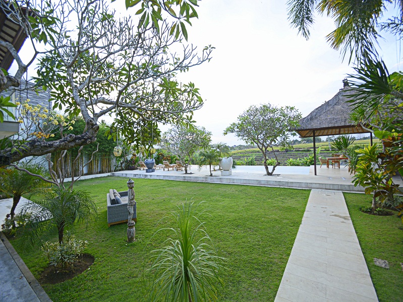 Rumah mewah di kawasan pedesaan Canggu, Bali