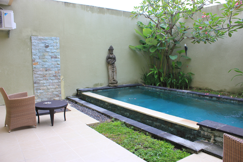 Luxurious Five Bedrooms Freehold Villa for Sale in Canggu