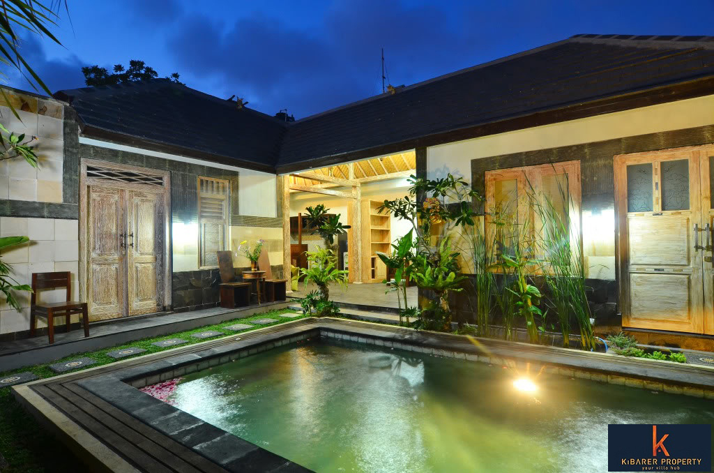Complexe de villa a 7 chambres à vendre à Kerobokan 