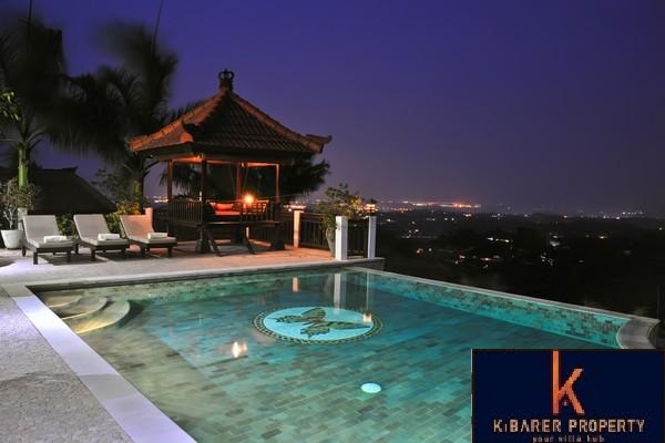 Luxurious Five Bedrooms Freehold Villa for Sale in Canggu