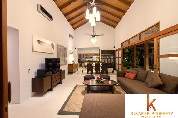 Amazing freehold real estate for sale in Oberoi