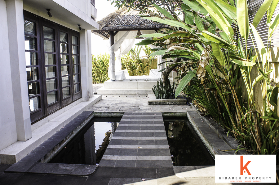 Villa à vendre avec grand terrrain 2 chambres à Uluwatu