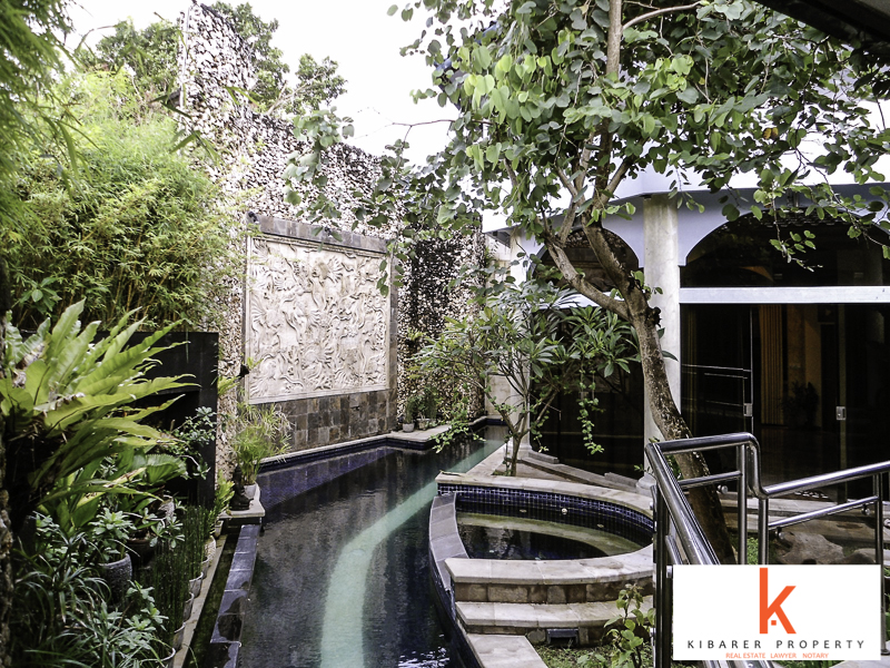 Villa Bali modern Dijual di sangat jantung Seminyak