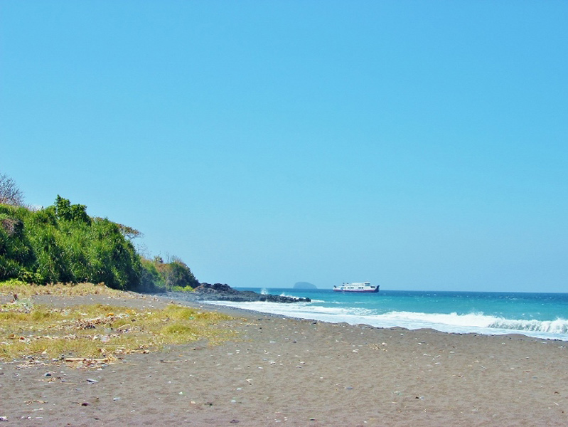 Beachfront land for sale in Padang Bai East of Bali