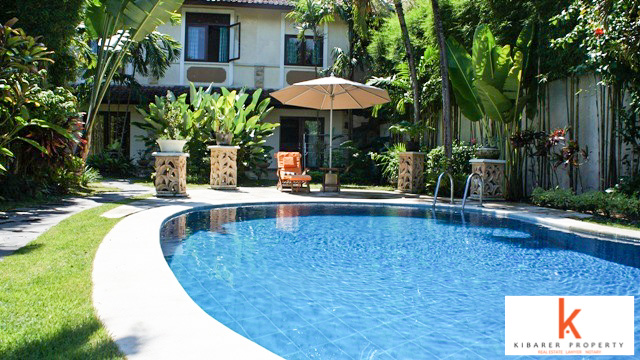 Villa Bali modern Dijual di The Heart of Seminyak