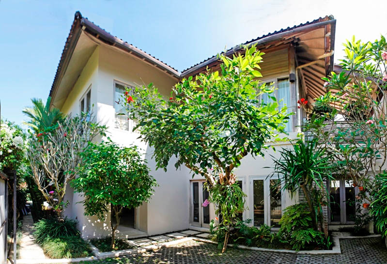 Villa modern yang nyaman untuk Dijual di Berawa