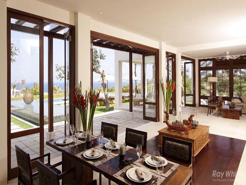 Simply WOW 4 Bedrooms Freehold Real Estate For Sale In Uluwatu