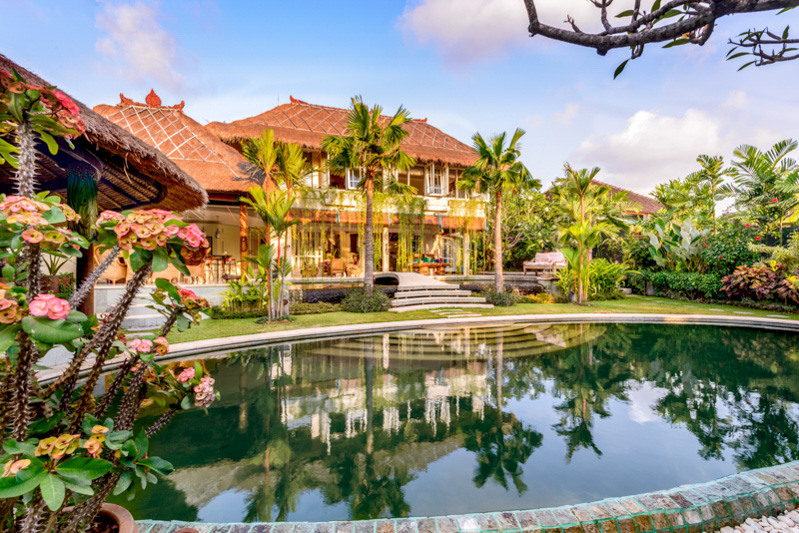 Villa indah Dijual di Kerobokan