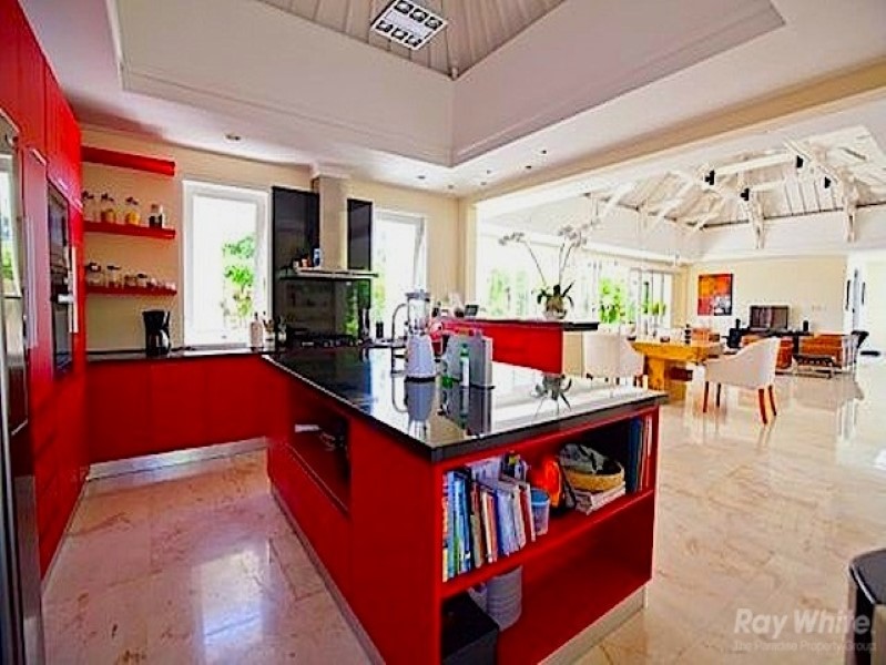 Stunning Modern Balinese 4 Bedroom Freehold Real Estate For Sale In Taman Yasa Nusa Dua