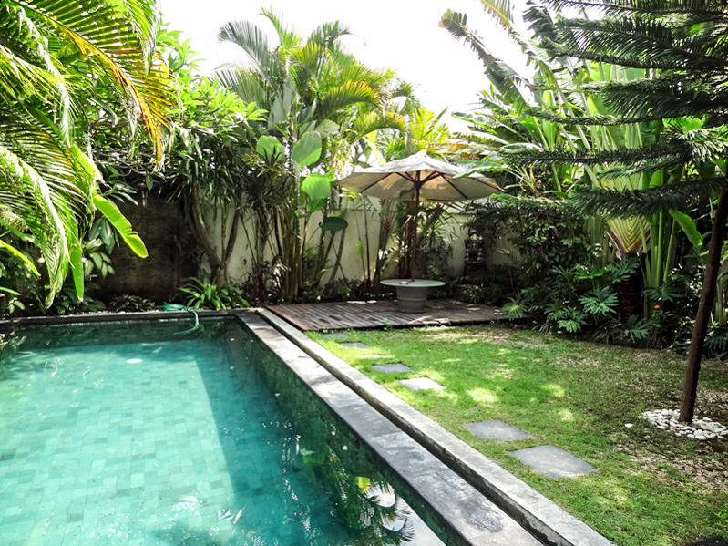 Cozy Freehold Villa for Sale Close to the Berawa Beach