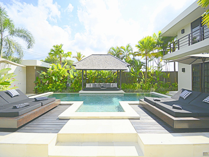 Great real estate with amazing view for sale in Canggu