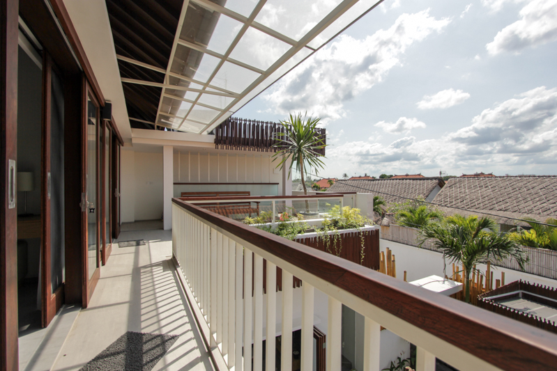 Charming 2 Level Villa for Sale in Seminyak