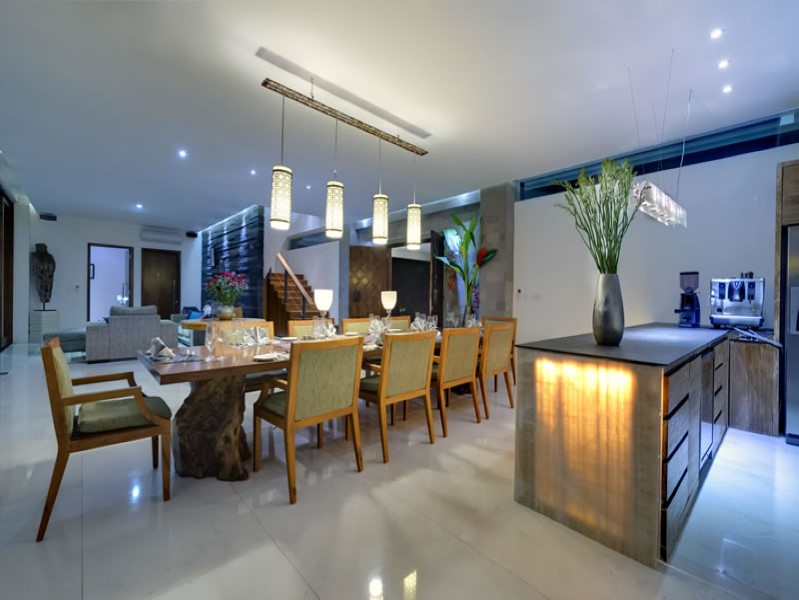Absolutely Gorgeous 6 Bedrooms Freehold Ocean View Villa For Sale in Jimbaran