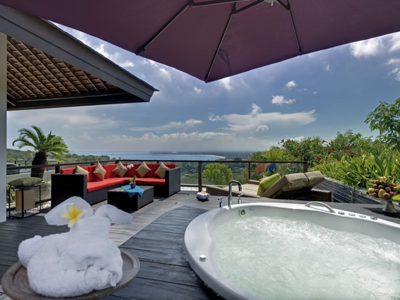 Benar-benar cantik 6 Kamar Tidur Freehold Ocean View Villa Dijual di Jimbaran
