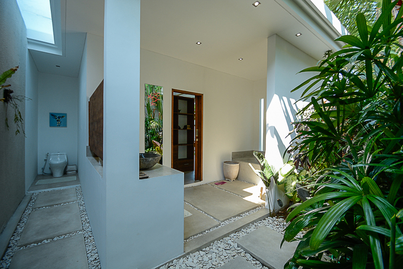 Great location beatiful villa for sale in Seminyak