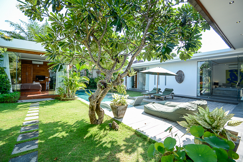 Très bien situé villa magnifique à vendre à Seminyak