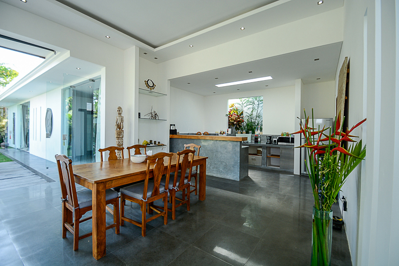 Great location beatiful villa for sale in Seminyak