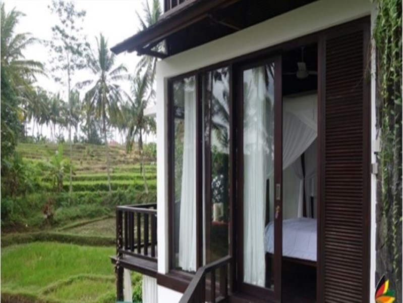 Indah 5 Kamar Tidur Sawah View Leasehold Properti Dijual di Ubud