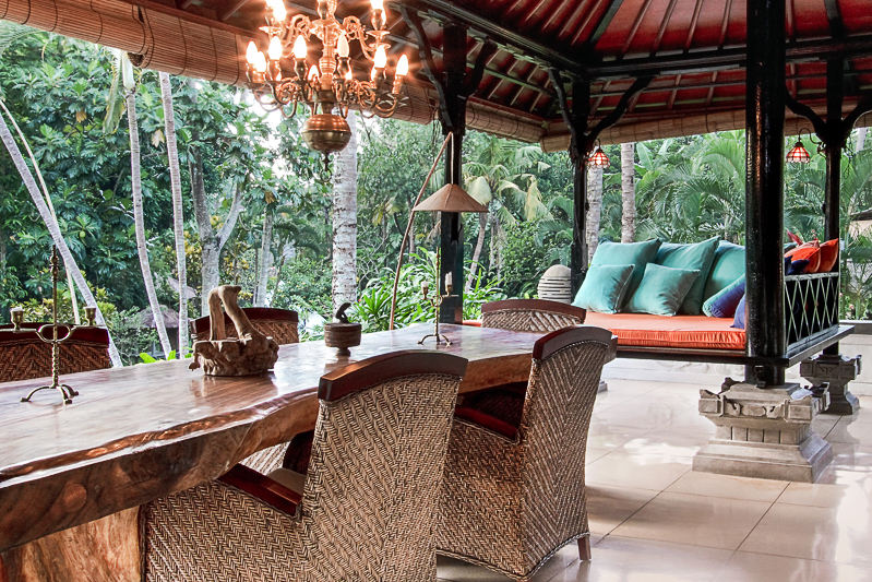 Relaksasi Bali gaya villa dijual di Kerobokan