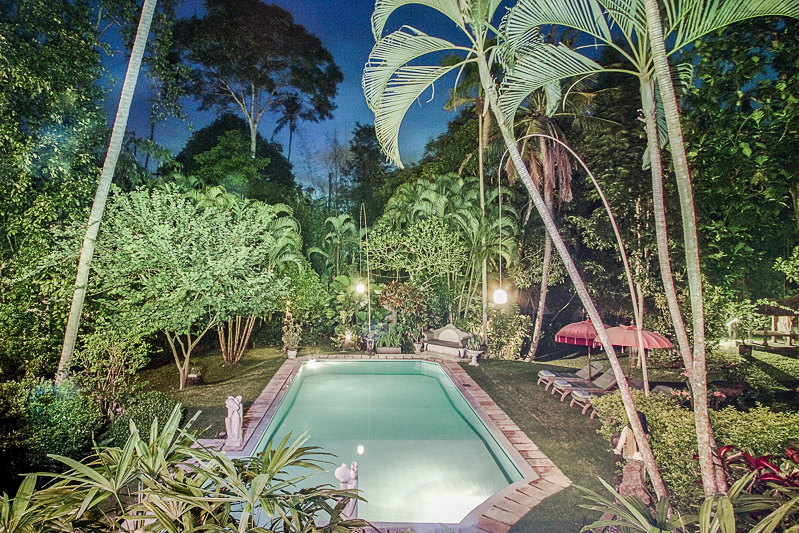 Relaxation balinese style villa for sale in Kerobokan