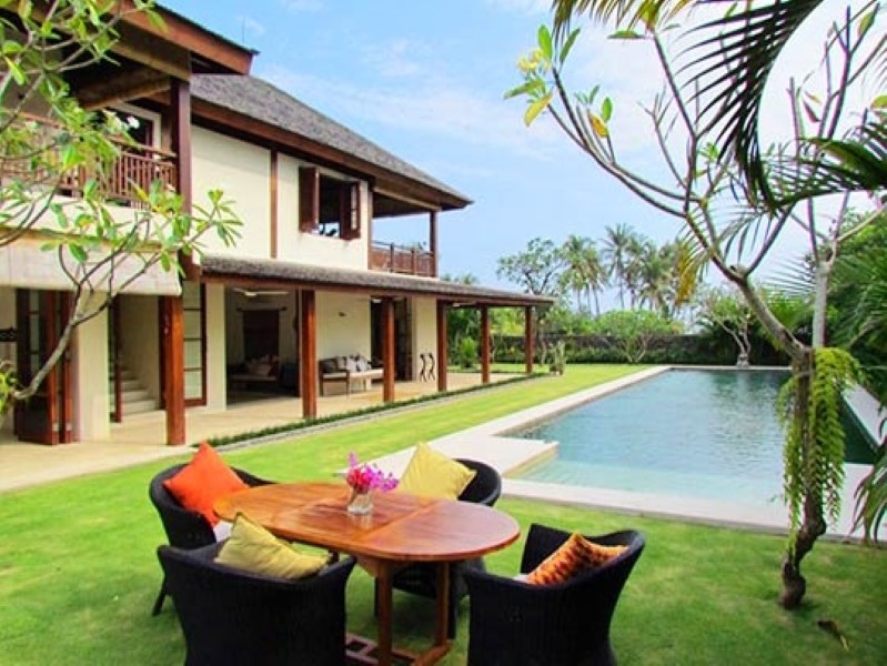 Villa klasik dan elegan di Tabanan, Bali