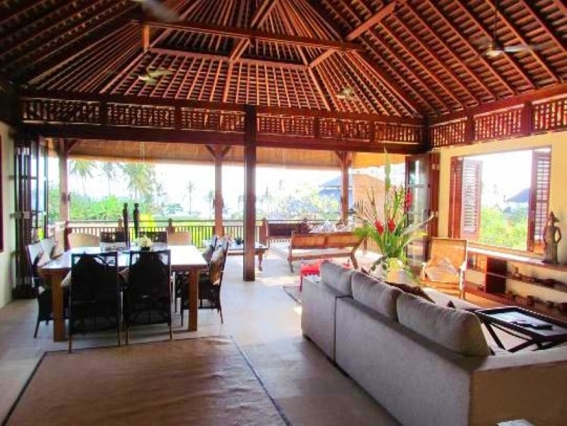 Beautiful Beachside 3 Bedrooms Freehold Real Estate For Sale in Tabanan