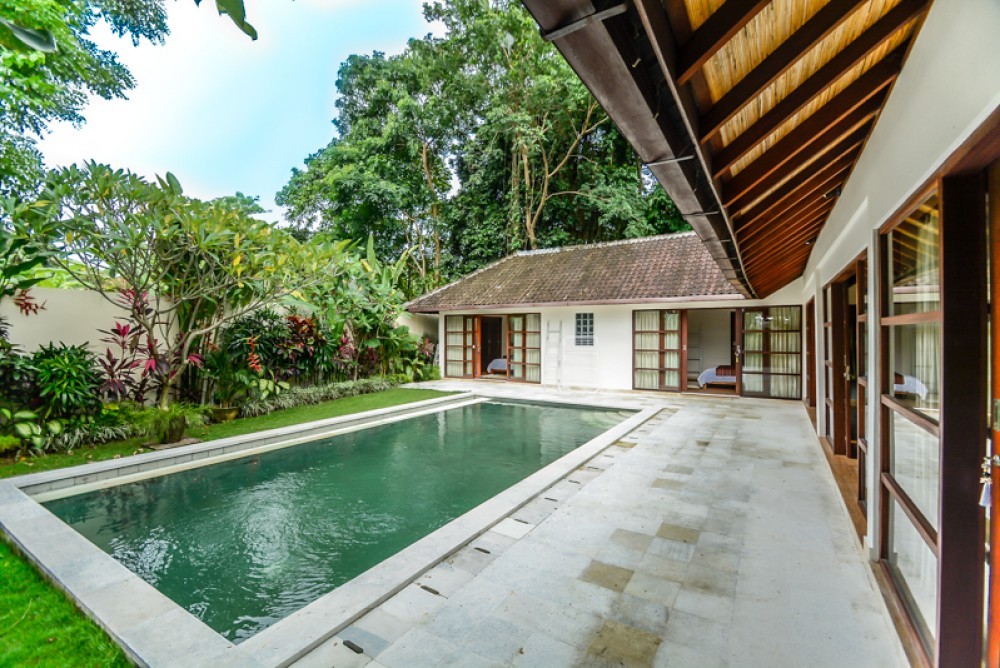 Lovely Real Estate in Padonan Canggu  