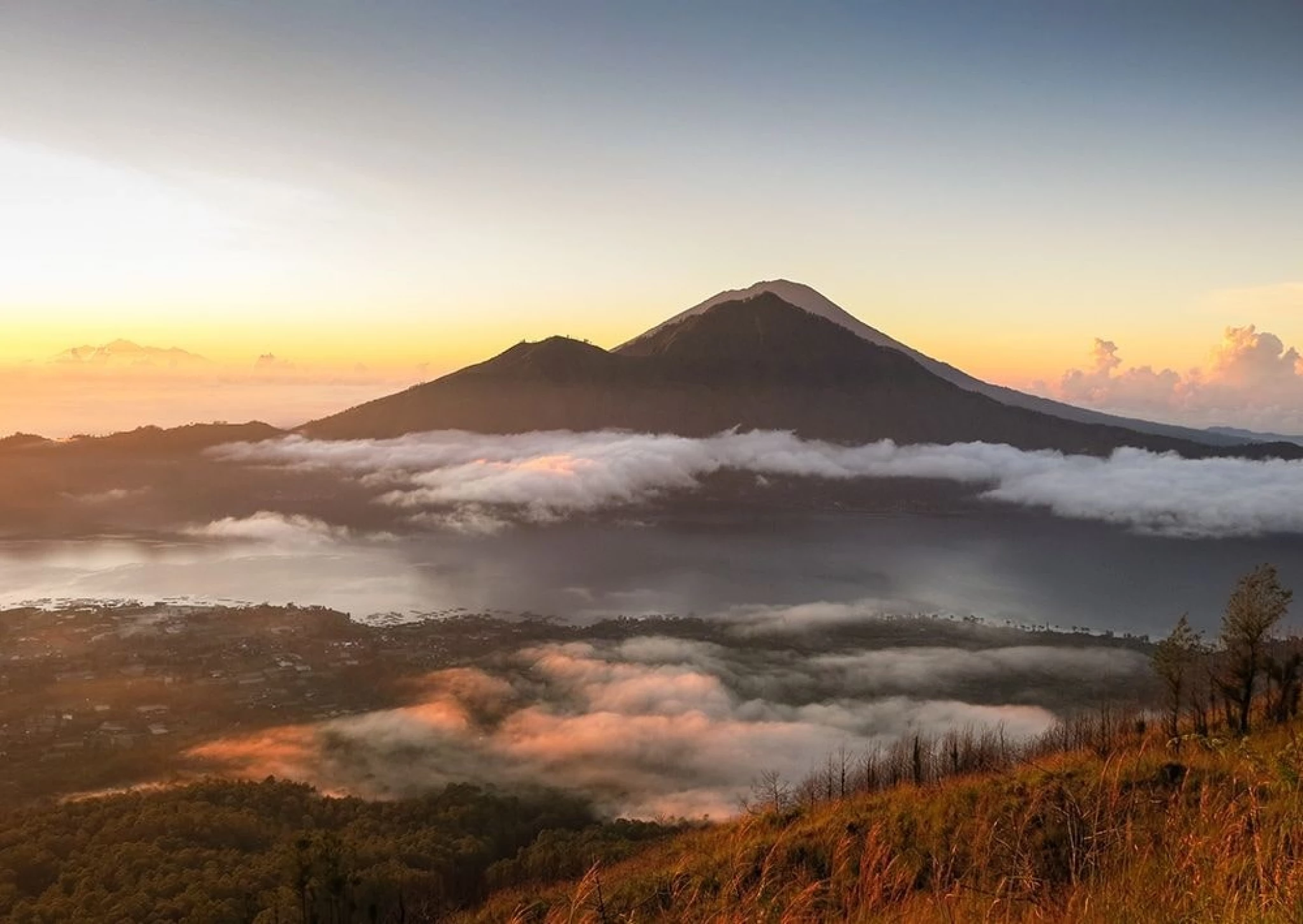 Trek Mount Batur at sunrise