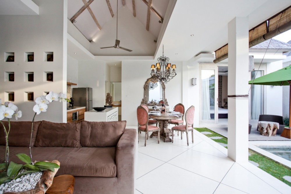 Stylish modern villa for sale in Seminyak