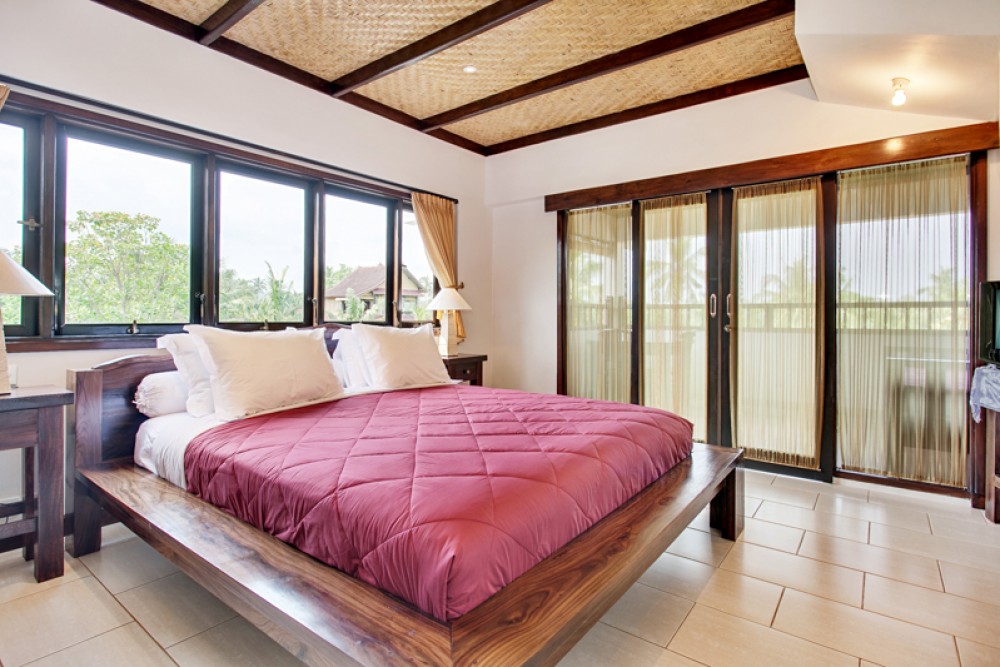 Ocean view boutique hotel for sale in Balian Beach