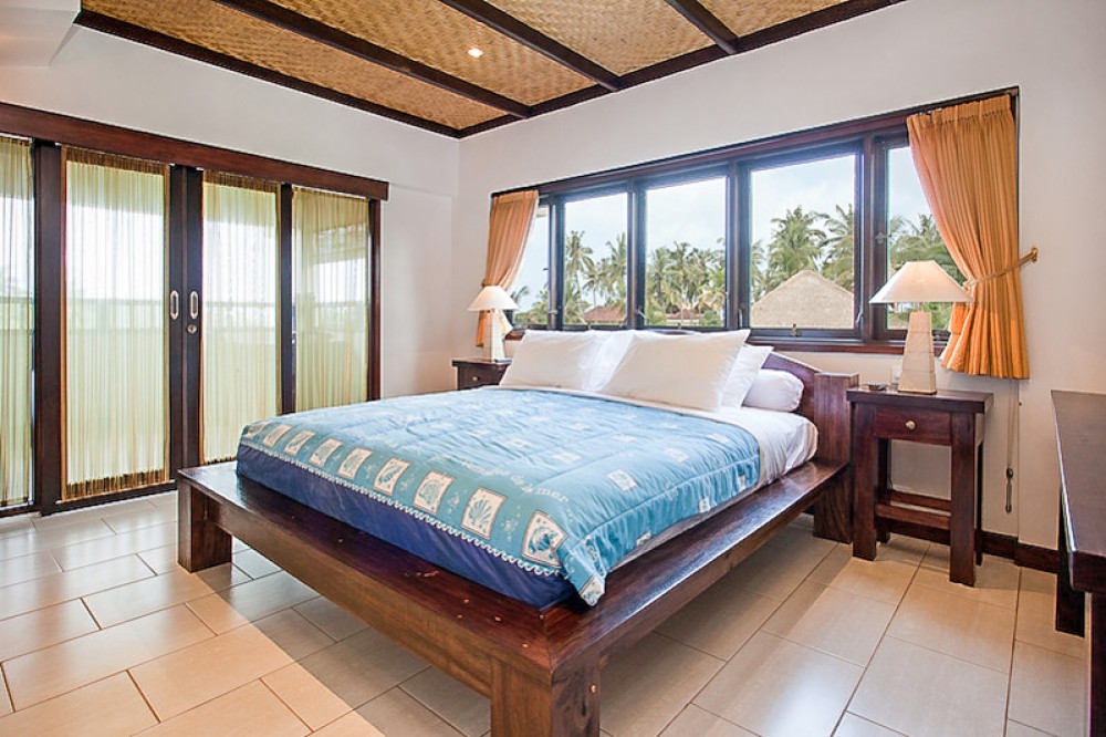Ocean view boutique hotel for sale in Balian Beach