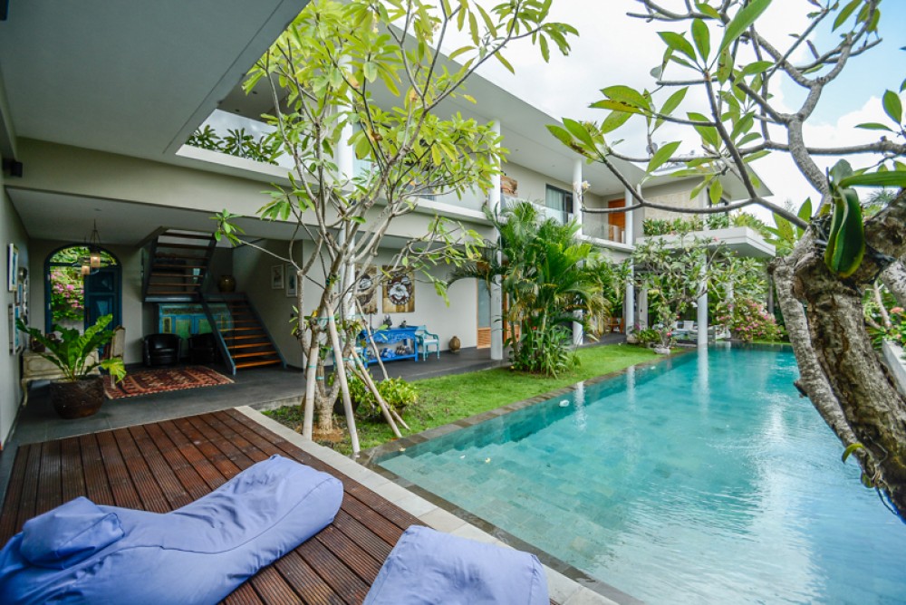 Beautiful freehold villa with rice paddies view for sale in Canggu