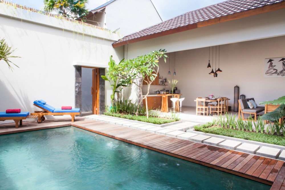 "Villa bertingkat dan nyaman di Legian