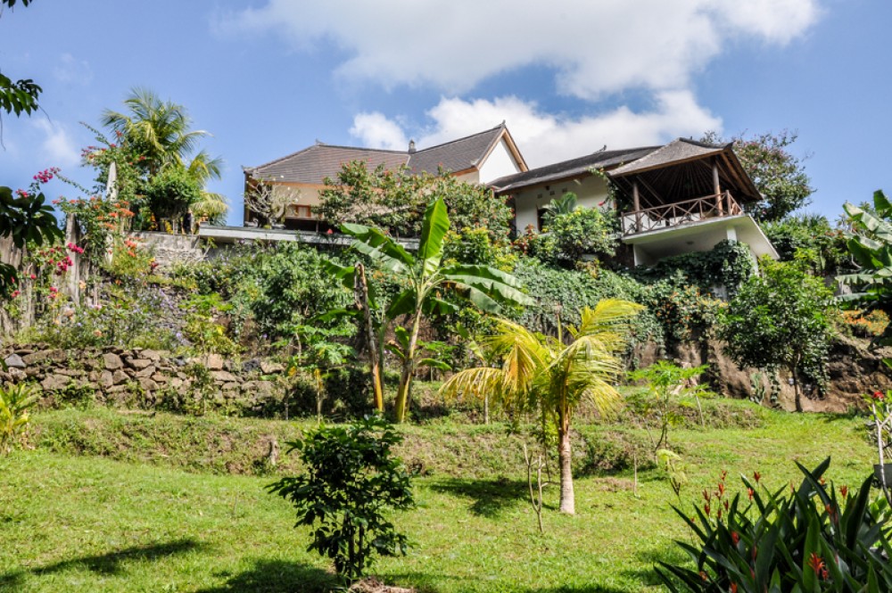 VILLA MAGNIFIQUE ET PAISIBLE EN VENTE À CANGGU