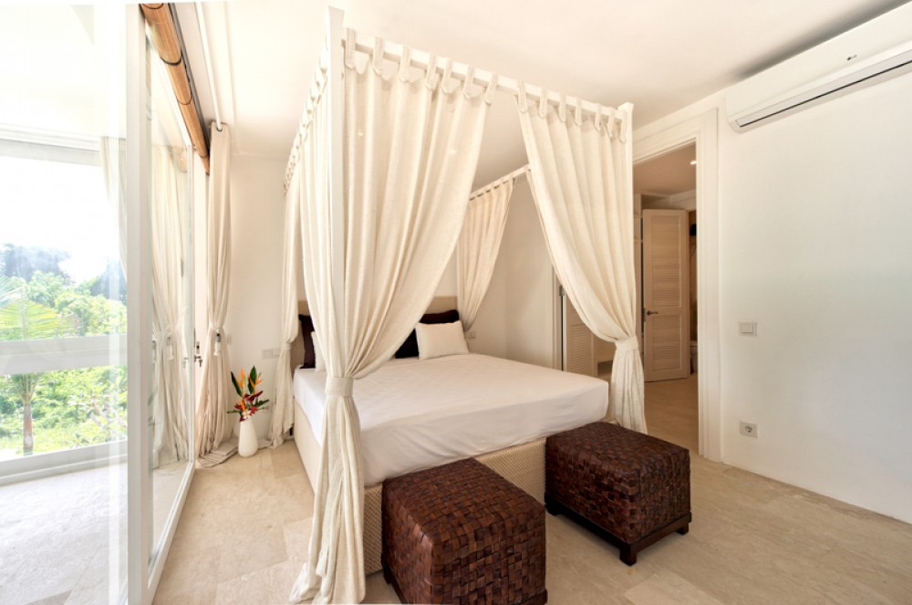 Beautiful five bedrooms villa for sale in Pererenan