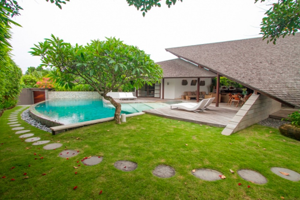 Best for investment three bedrooms villa for sale in Seminyak