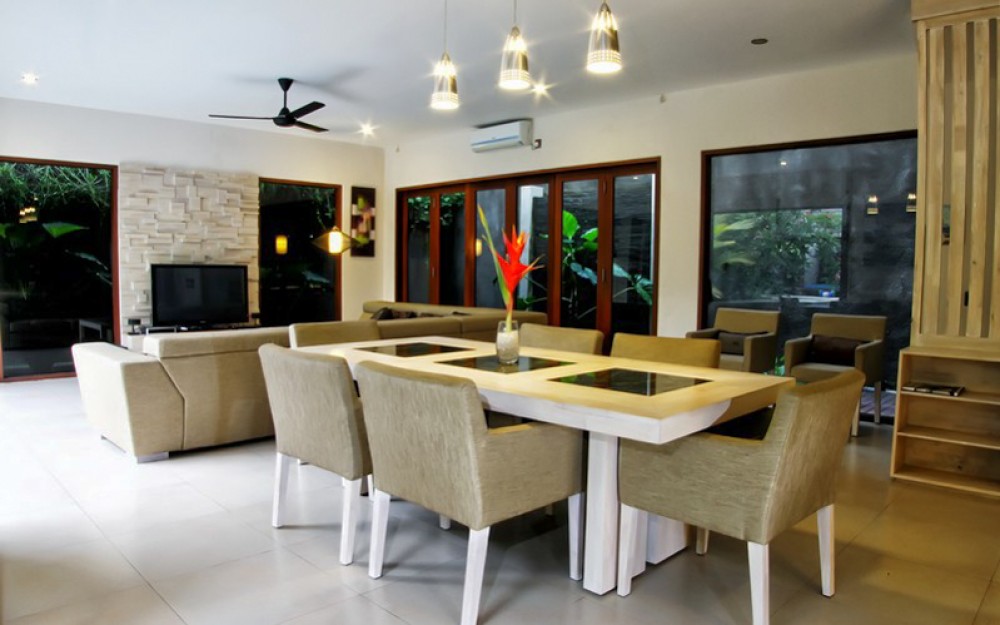 Prime location four bedrooms villa for sale in Seminyak