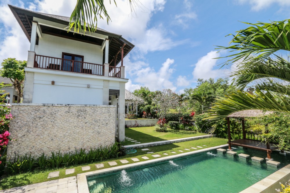 Villa pleine vue de mer à vendre à Nusa Dua