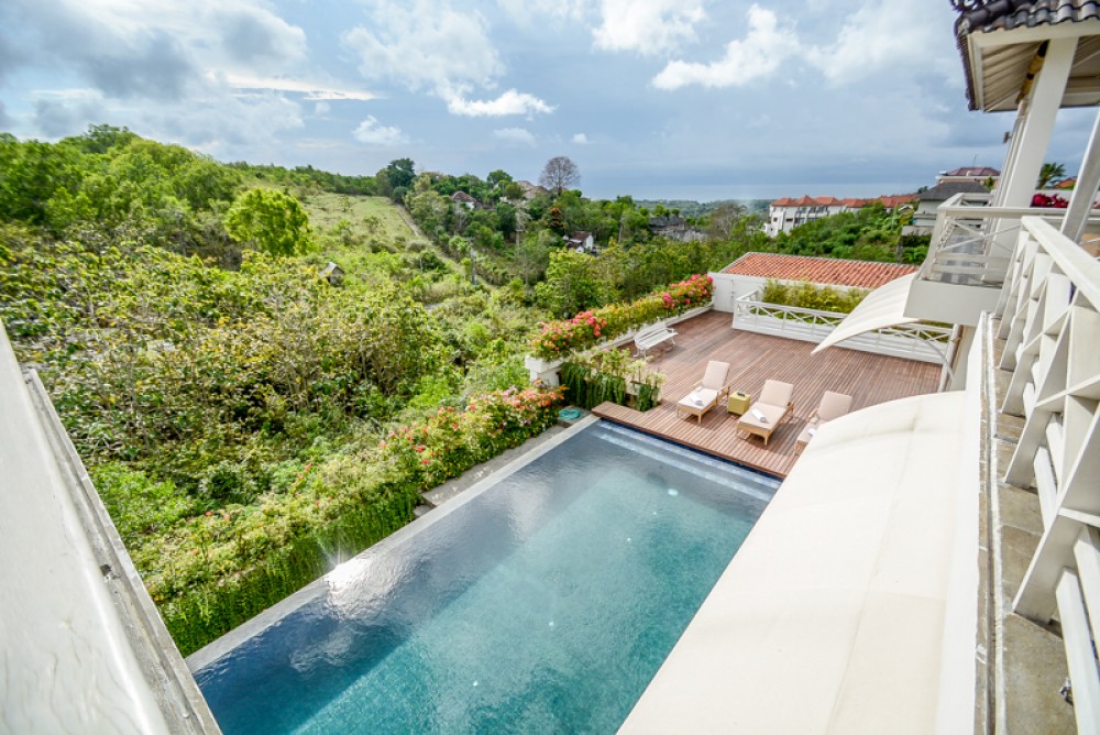 Puncak bukit dan ocean view villa dijual di Ungasan
