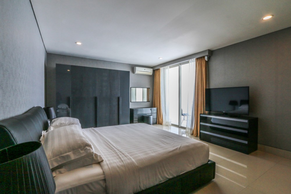 Luxury complex villa for sale in Kuta Kibarer Property