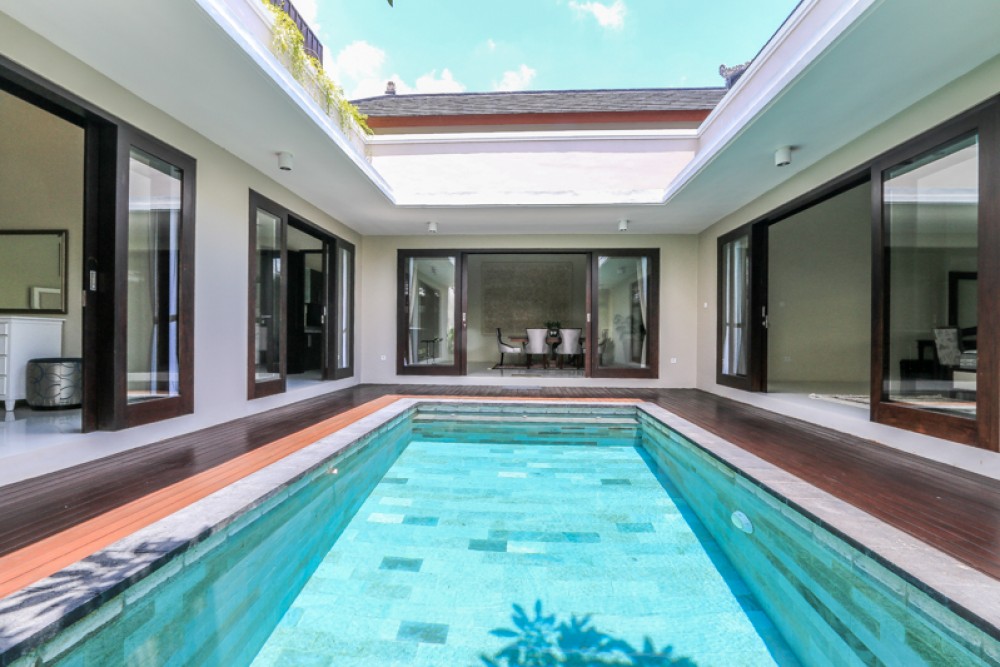 Privé et moderne villa neuve à vendre à Nusa Dua