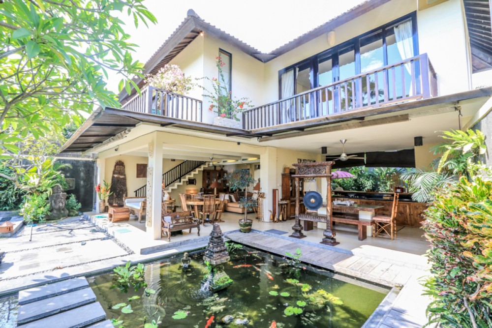 Villa confortable et traditionnel à vendre à Kerobokan