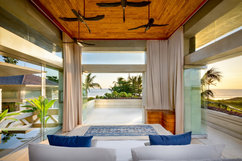 Stunning beachfront villa for sale in Tanah Lot