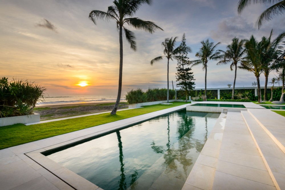 Superbe villa en bord de mer à vendre à Tanah Lot
