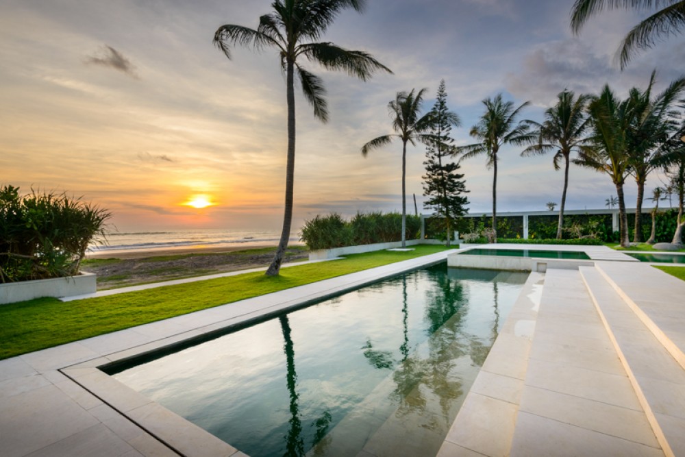 Stunning beachfront villa for sale in Tanah Lot
