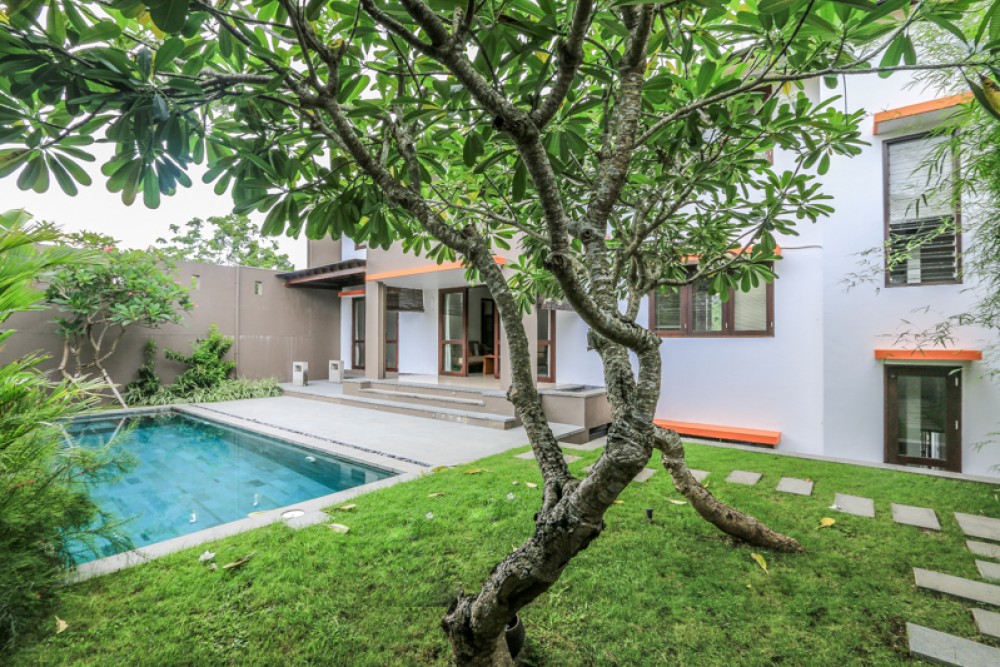 Relaxing 3 level freehold villa for sale in Jimbaran