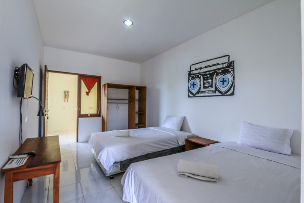 Best home stay 16 rooms for sale in prime location of Kuta