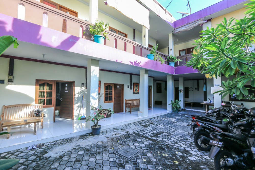 Best home stay 16 rooms for sale in prime location of Kuta Kibarer