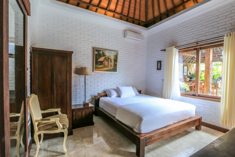 Four bedrooms freehold villa for sale in Ungasan