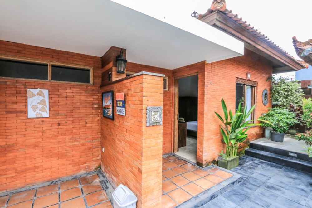 Four bedrooms freehold villa for sale in Ungasan